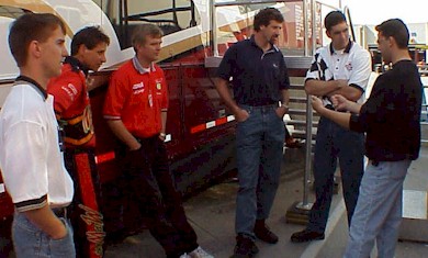 52299.2.jpg (35767 bytes)