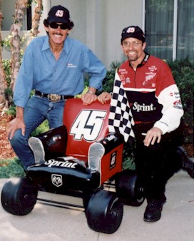 Richard__Kyle.jpg (36340 bytes)