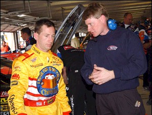 literacy.jpg (31389 bytes)