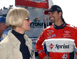 pattie.jpg (28434 bytes)