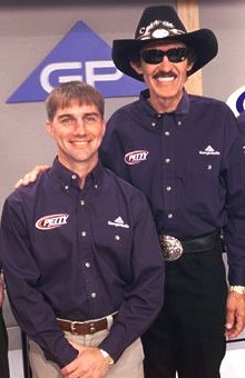 theking.jpg (22929 bytes)